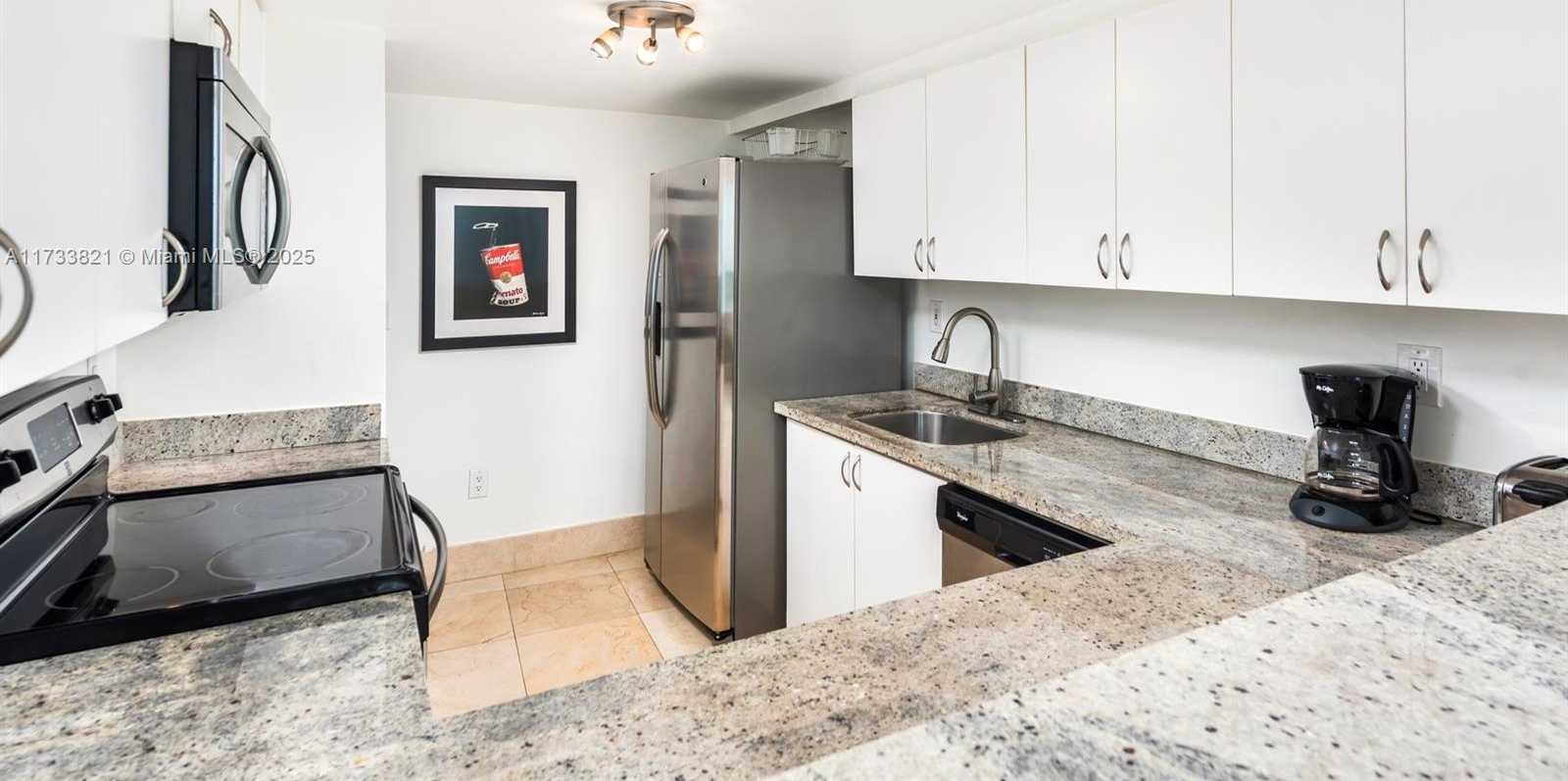 Small Image of 5445 COLLINS AVE #M15, Miami Beach Number 34