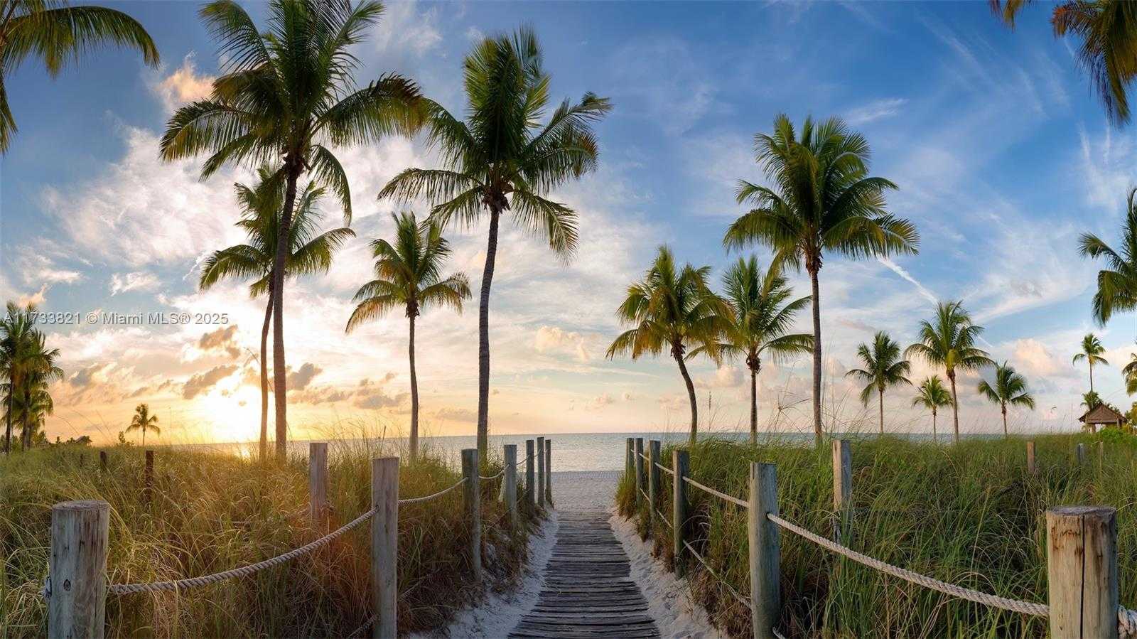 Small Image of 5445 COLLINS AVE #M15, Miami Beach Number 9