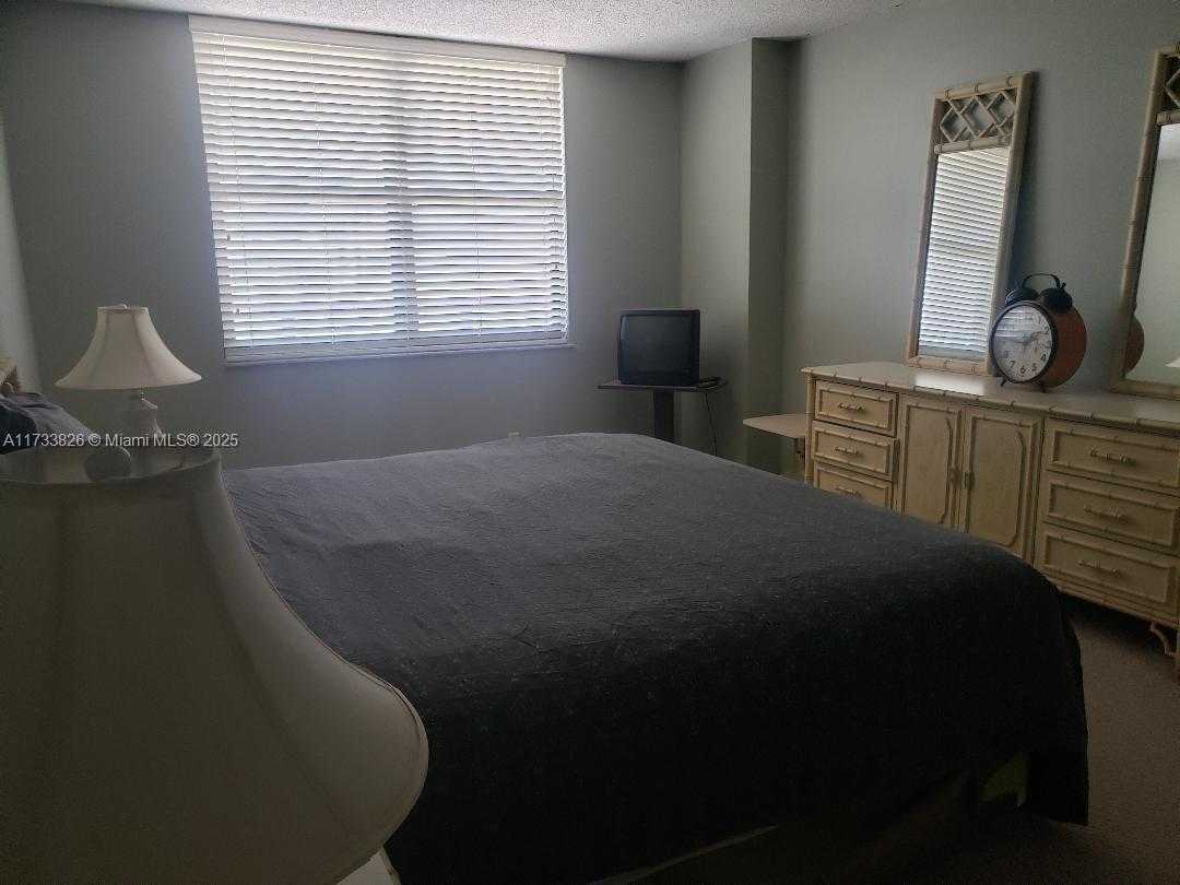 Small Image of 2301 SOUTH OCEAN DR #1906, Hollywood Number 12