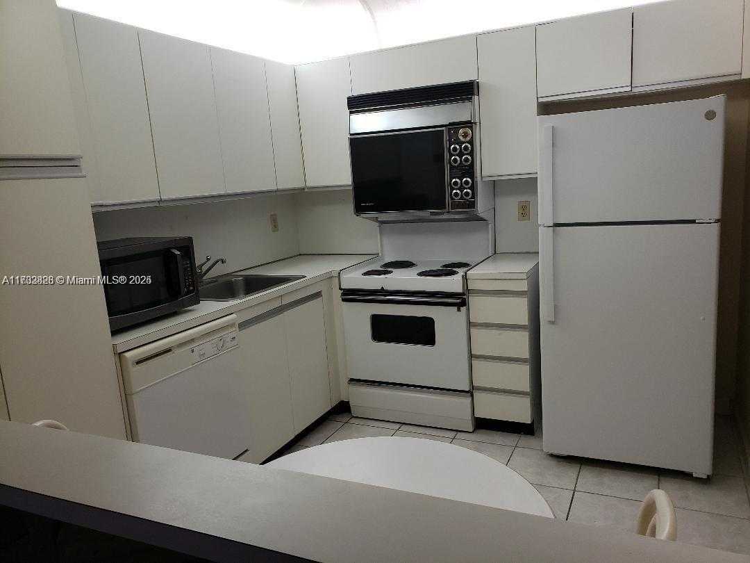 Small Image of 2301 SOUTH OCEAN DR #1906, Hollywood Number 8