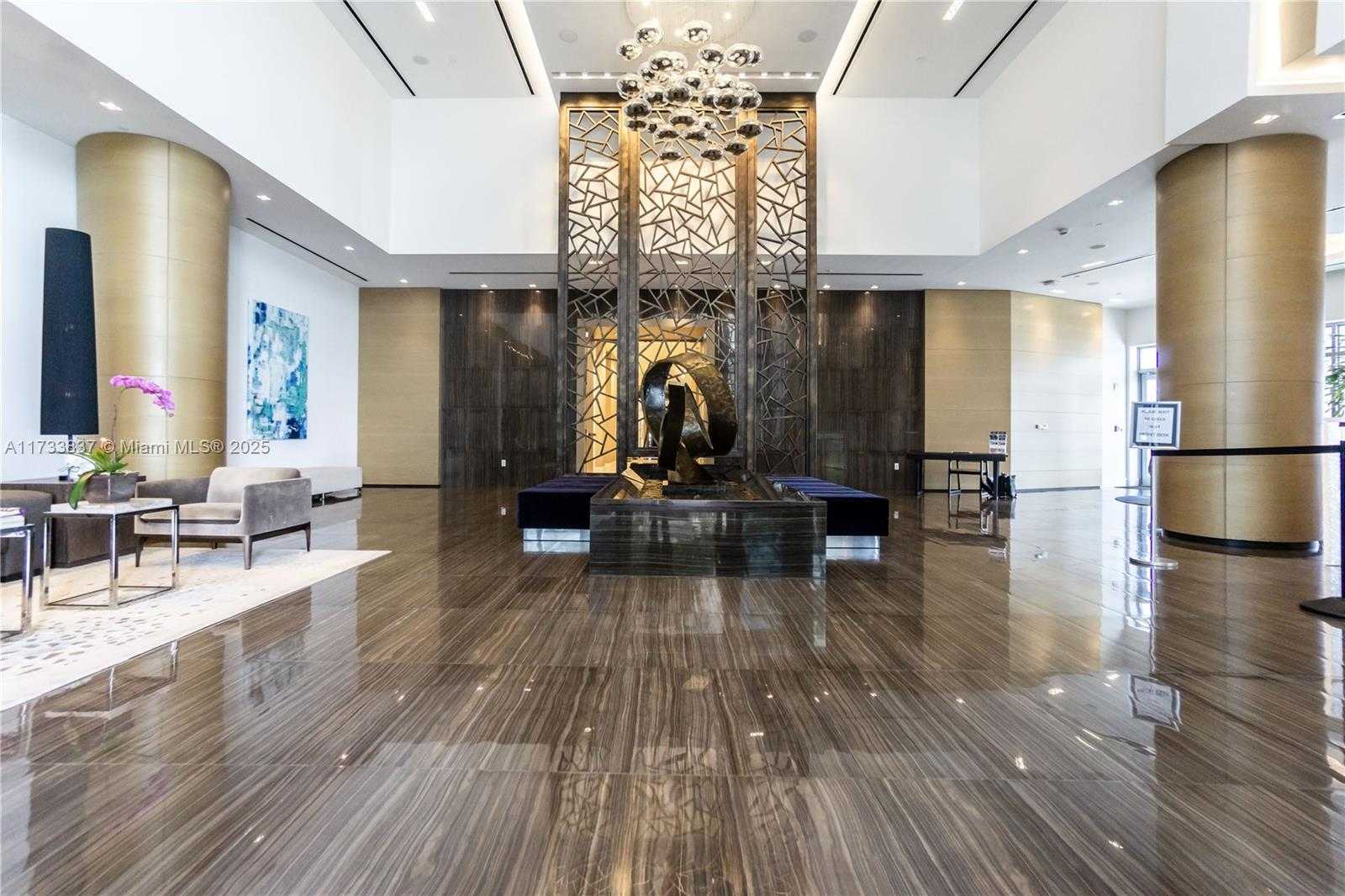 Small Image of 17301 Biscayne Blvd, North Miami Beach, FL 33160, USA Number 30