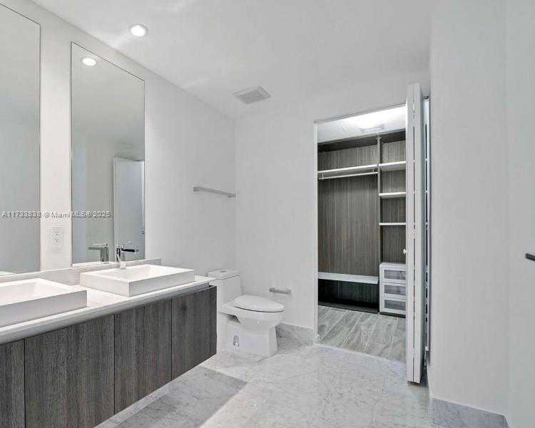 Small Image of 801 SOUTH MIAMI AVE #1807, Miami Number 7