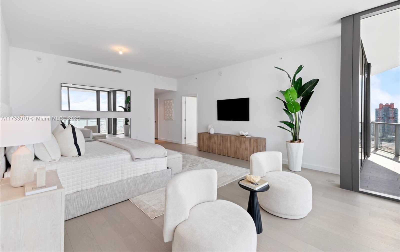 Small Image of 500 ALTON RD #3201, Miami Number 19