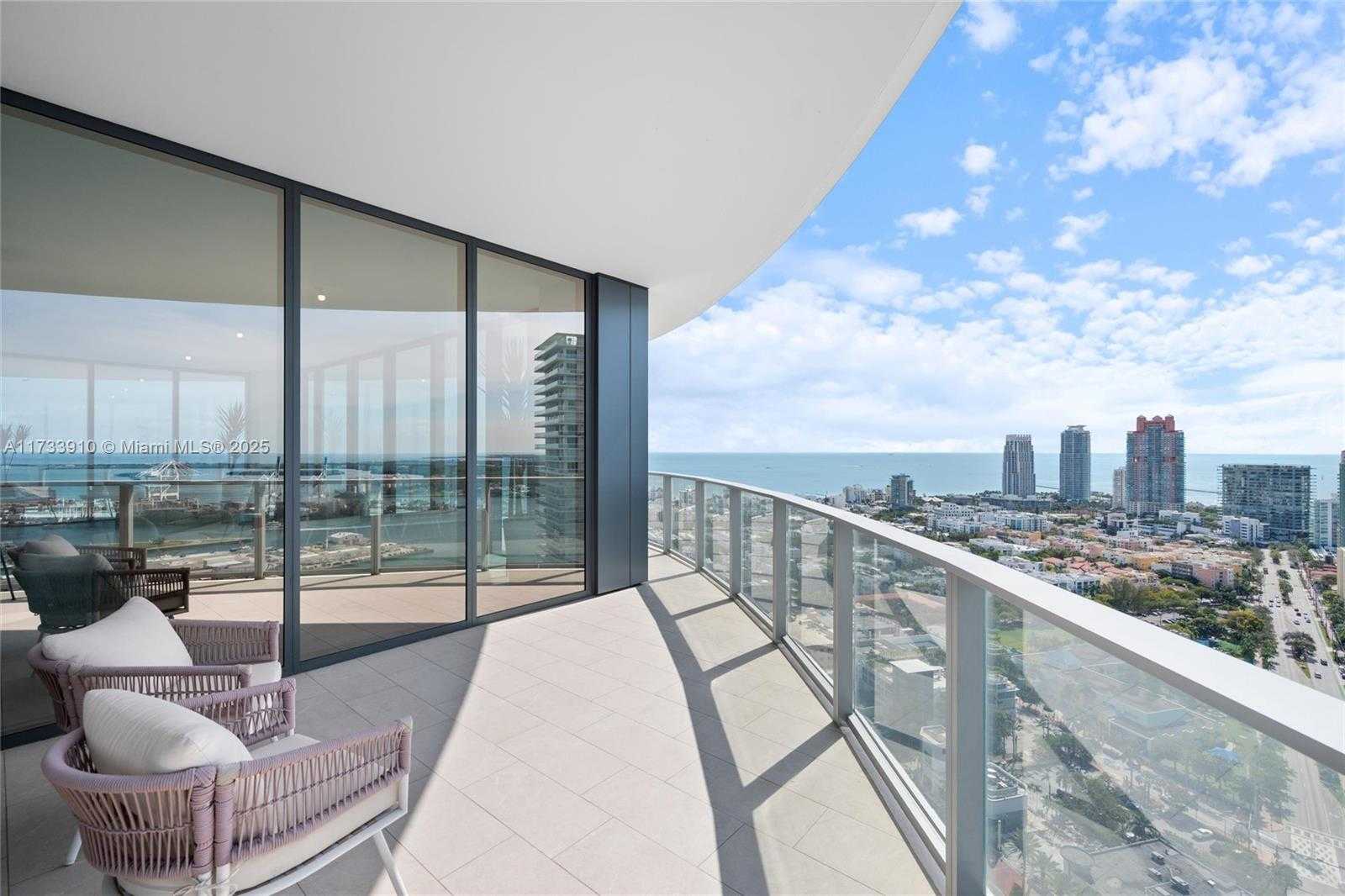 Small Image of 500 ALTON RD #3201, Miami Number 31