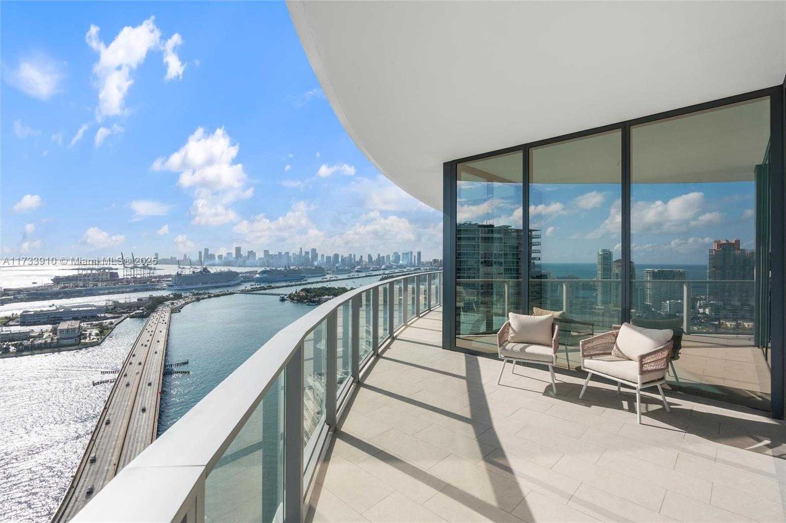 Small Image of 500 ALTON RD #3201, Miami Number 41