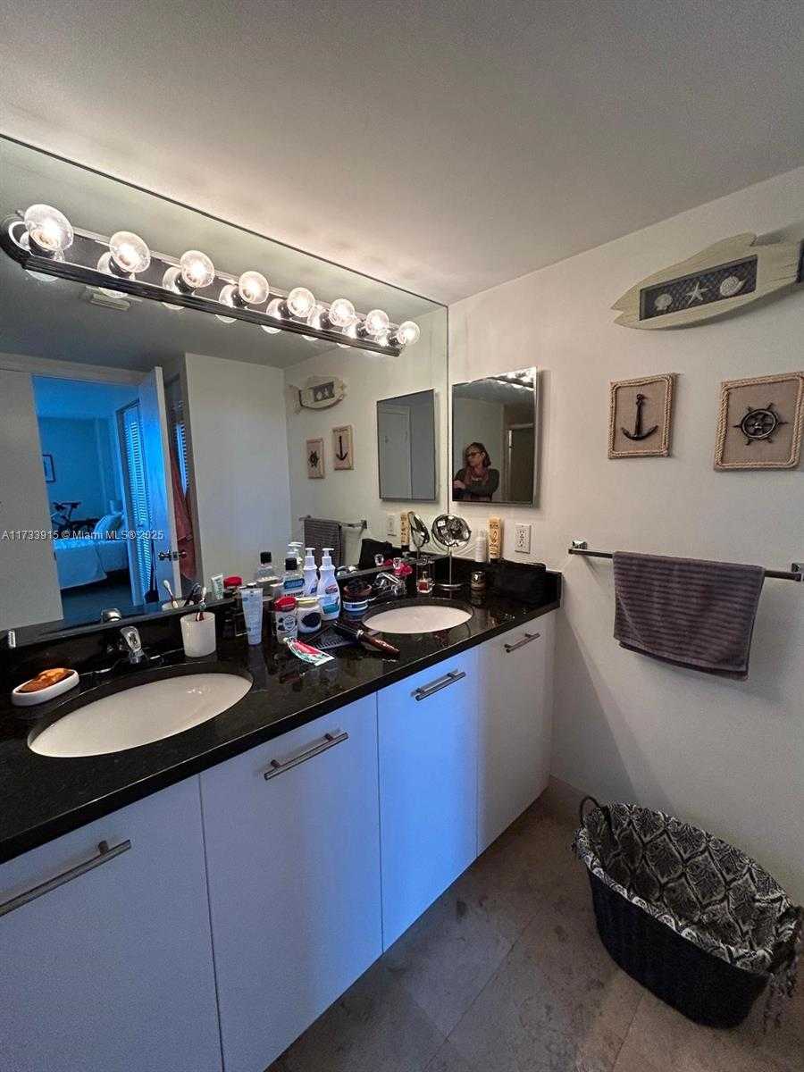 Small Image of 3300 NORTH EAST 192ND ST #1711, Aventura Number 21
