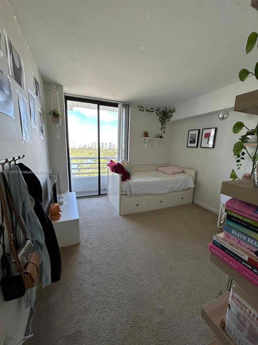 Small Image of 3300 NORTH EAST 192ND ST #1711, Aventura Number 23