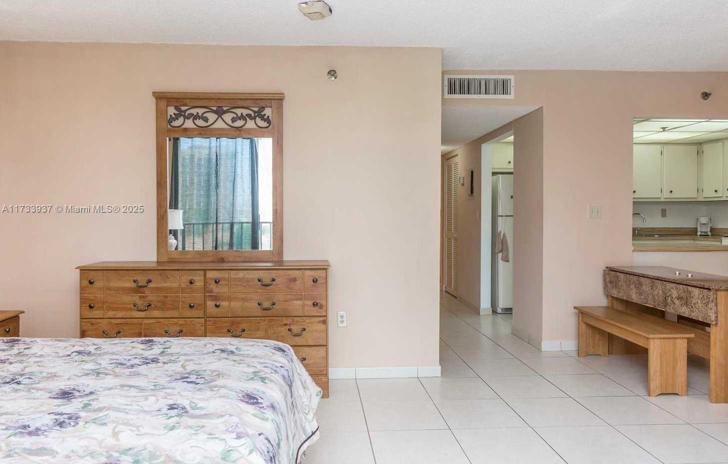 Small Image of 210 174TH ST #915, Sunny Isles Beach Number 10
