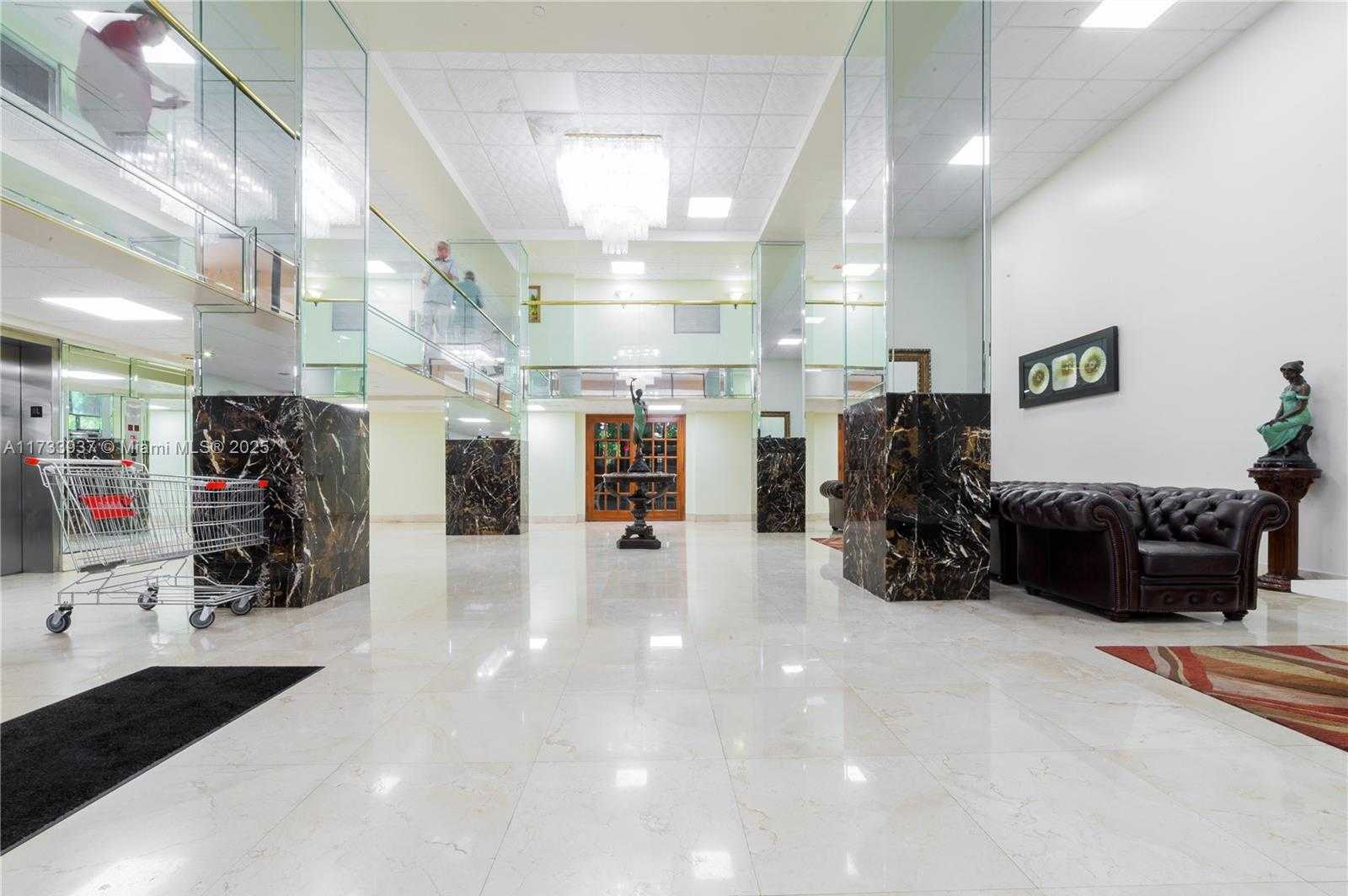 Small Image of 210 174TH ST #915, Sunny Isles Beach Number 2