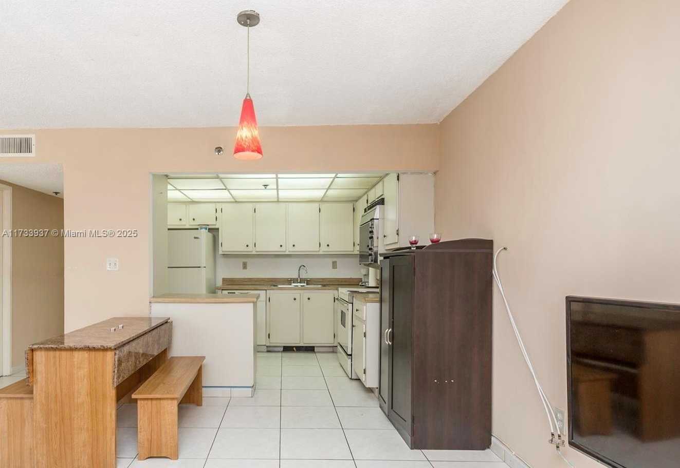 Small Image of 210 174TH ST #915, Sunny Isles Beach Number 8