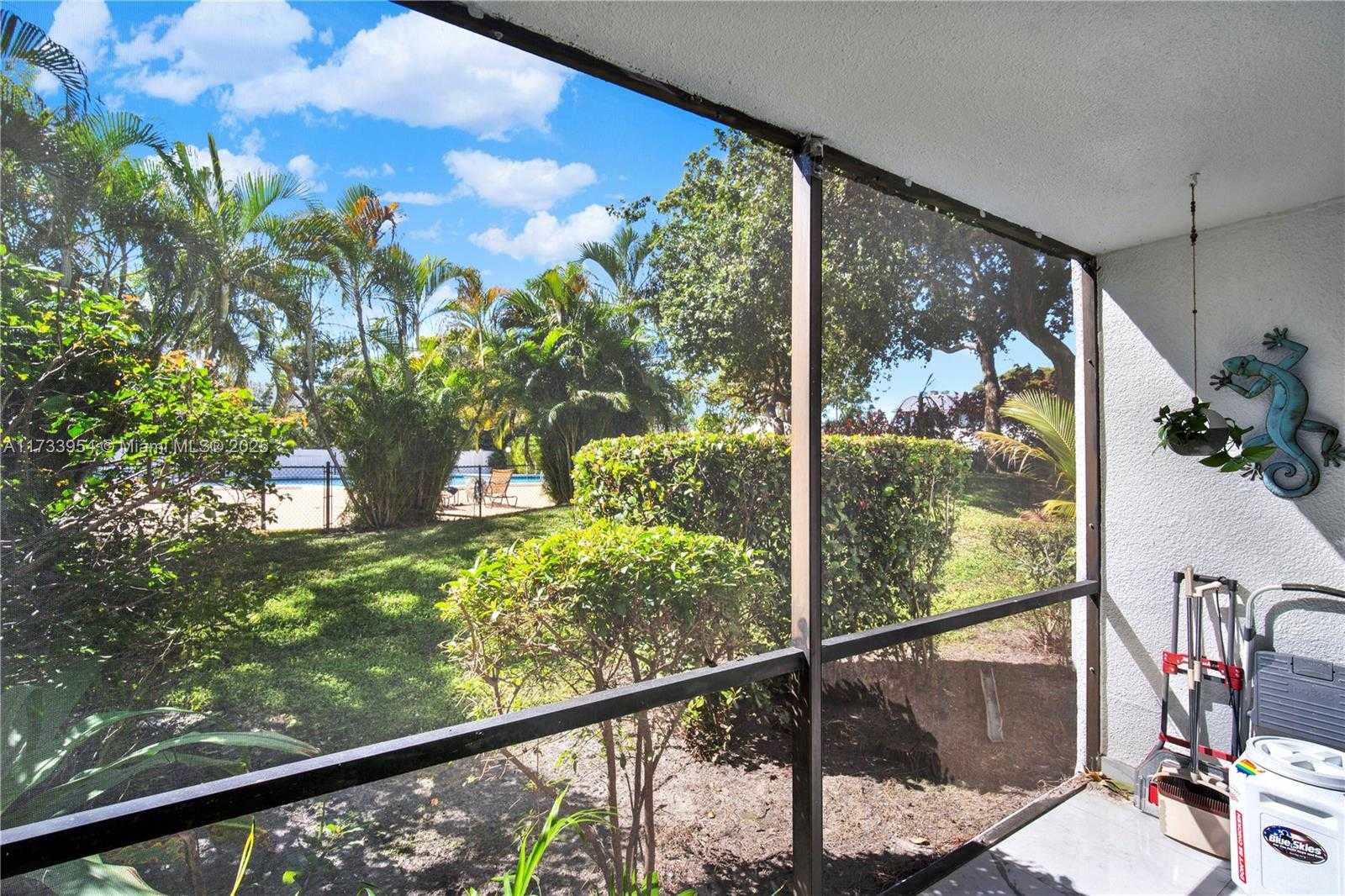 Small Image of 118 ROYAL PARK DR #1B, Oakland Park Number 24