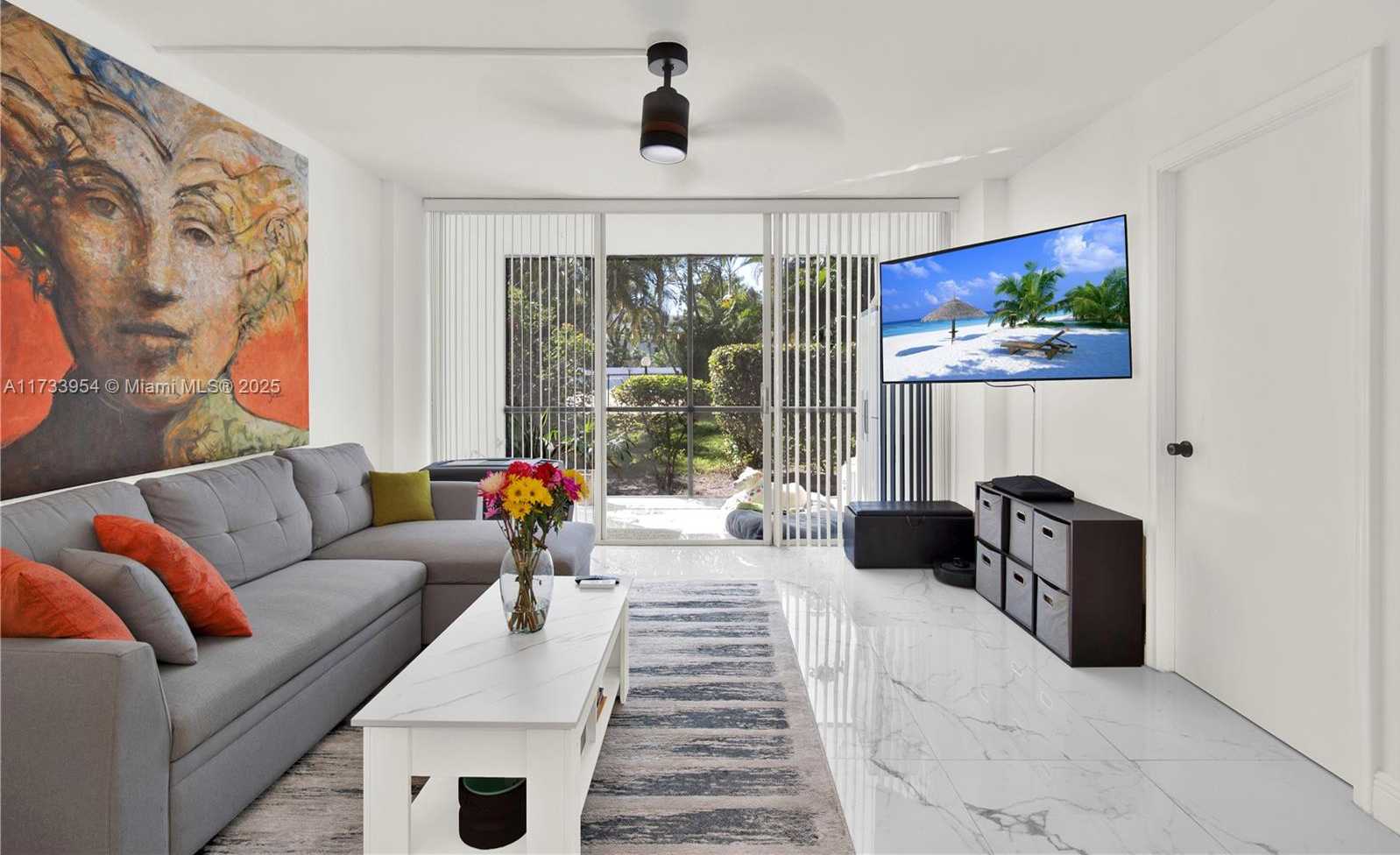 Small Image of 118 ROYAL PARK DR #1B, Oakland Park Number 3