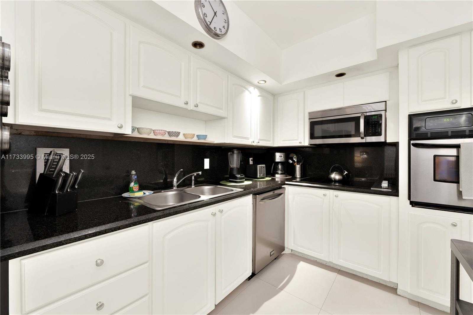 Small Image of 3901 SOUTH OCEAN DR #4P, Hollywood Number 16