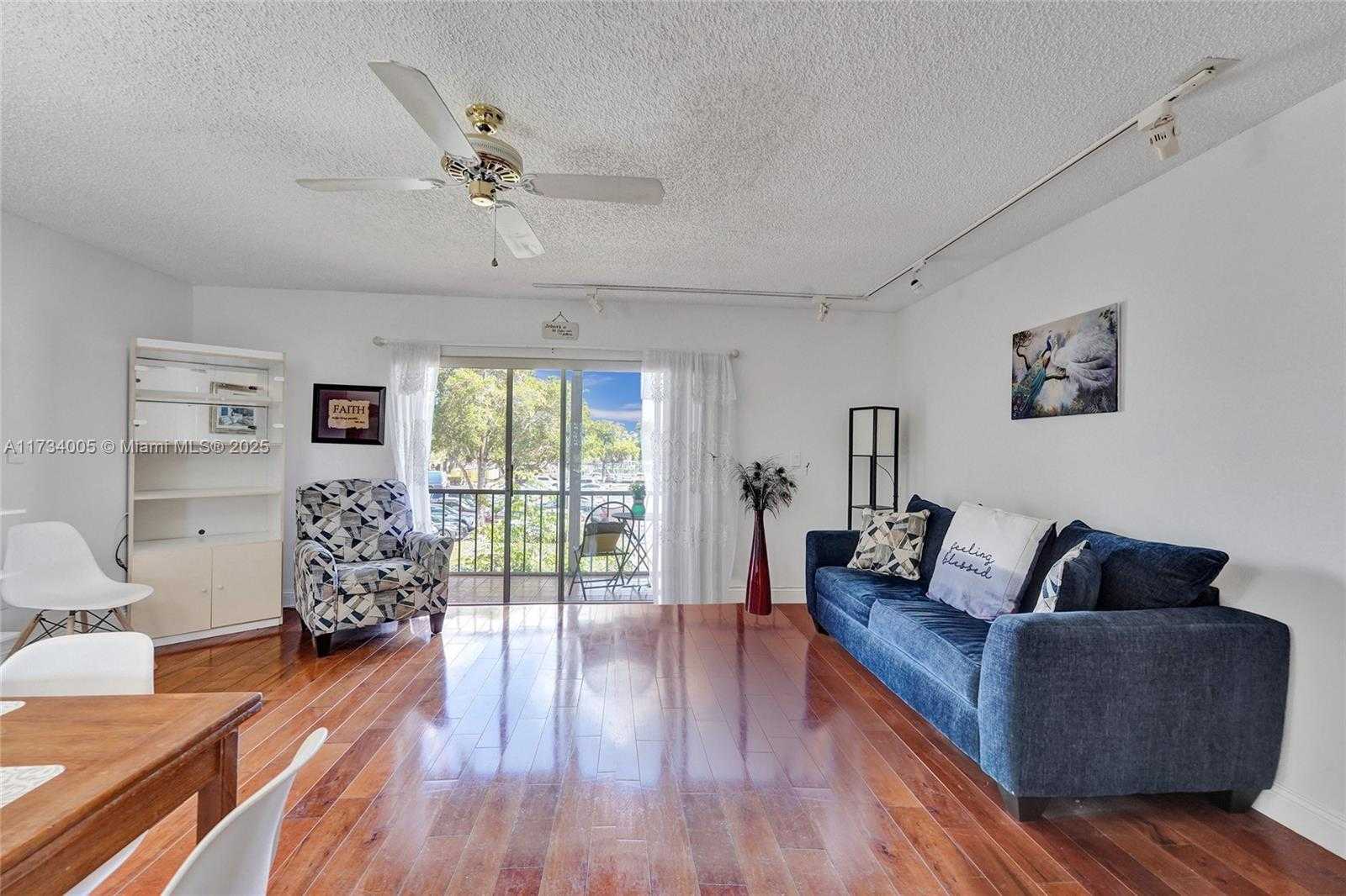 Small Image of 8260 SOUTH WEST 24TH ST #6210, North Lauderdale Number 4