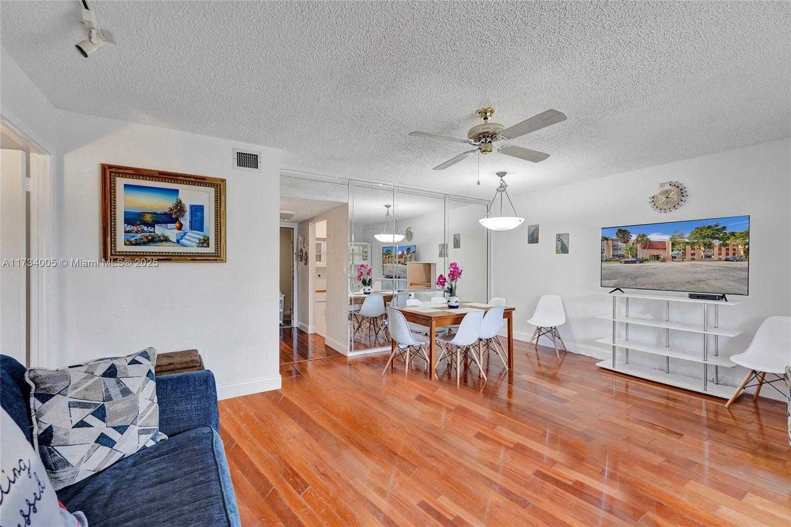 Small Image of 8260 SOUTH WEST 24TH ST #6210, North Lauderdale Number 5