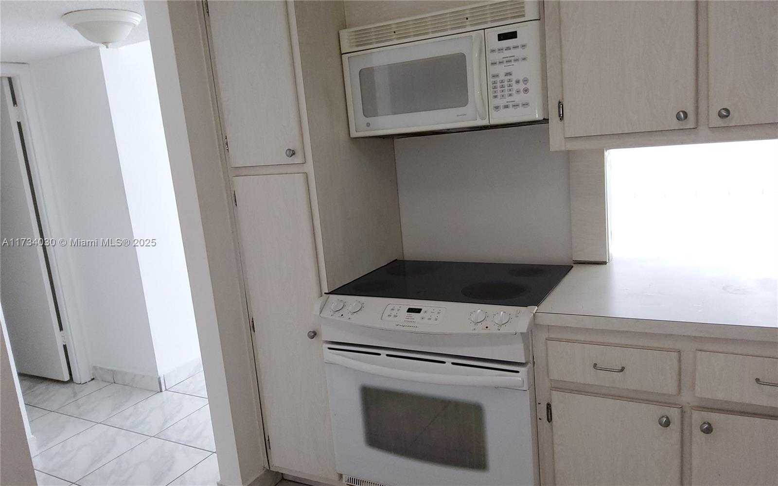 Small Image of 1410 SOUTH OCEAN DR #703, Hollywood Number 15