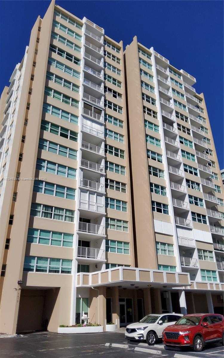 Small Image of 1410 SOUTH OCEAN DR #703, Hollywood Number 2
