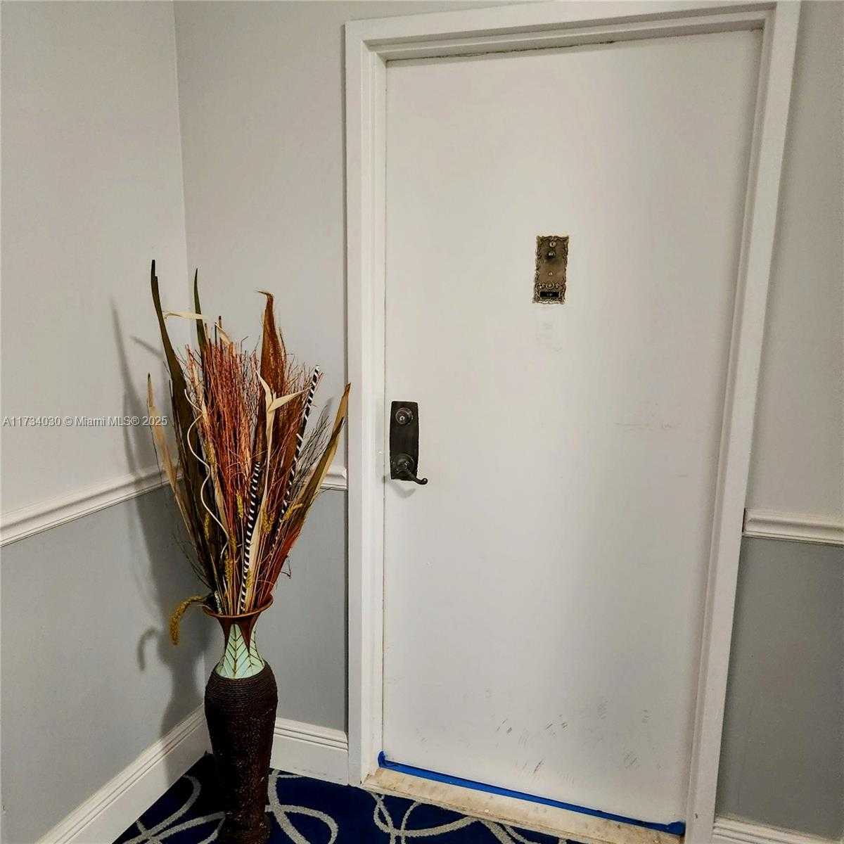 Small Image of 1410 SOUTH OCEAN DR #703, Hollywood Number 9
