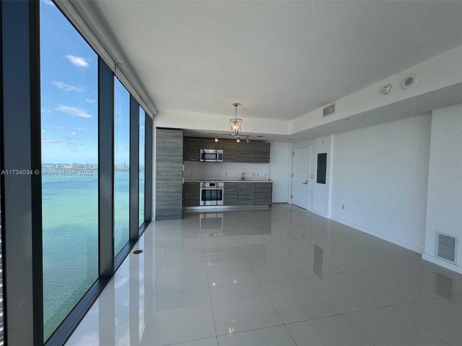 Small Image of 650 NE 32nd St, Miami, FL 33137, USA Number 9