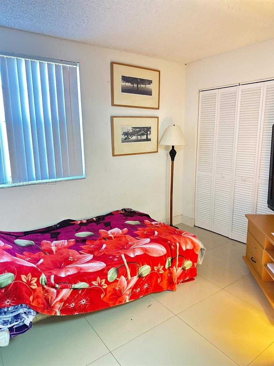 Small Image of 9715 FONTAINEBLEAU BLVD #E307, Miami Number 10