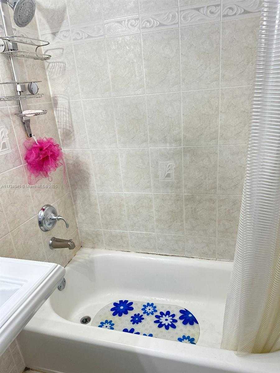Small Image of 9715 FONTAINEBLEAU BLVD #E307, Miami Number 14