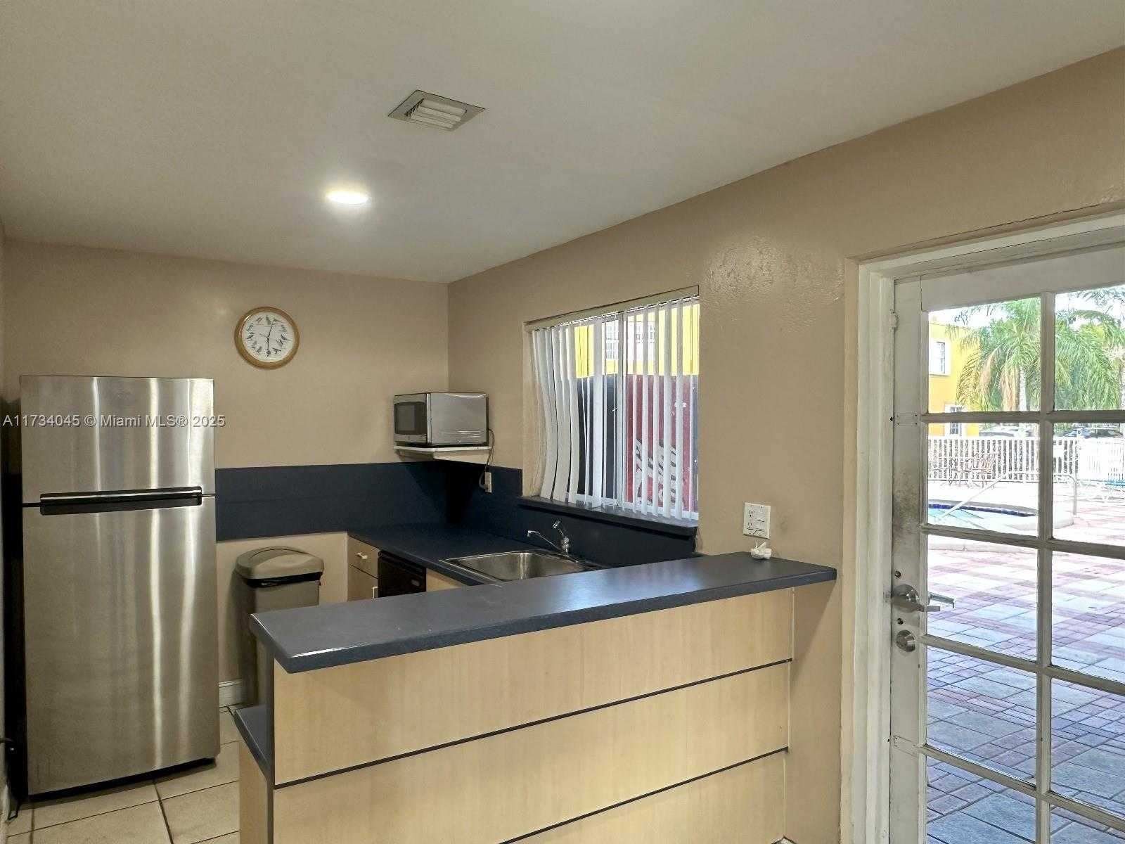 Small Image of 9715 FONTAINEBLEAU BLVD #E307, Miami Number 18