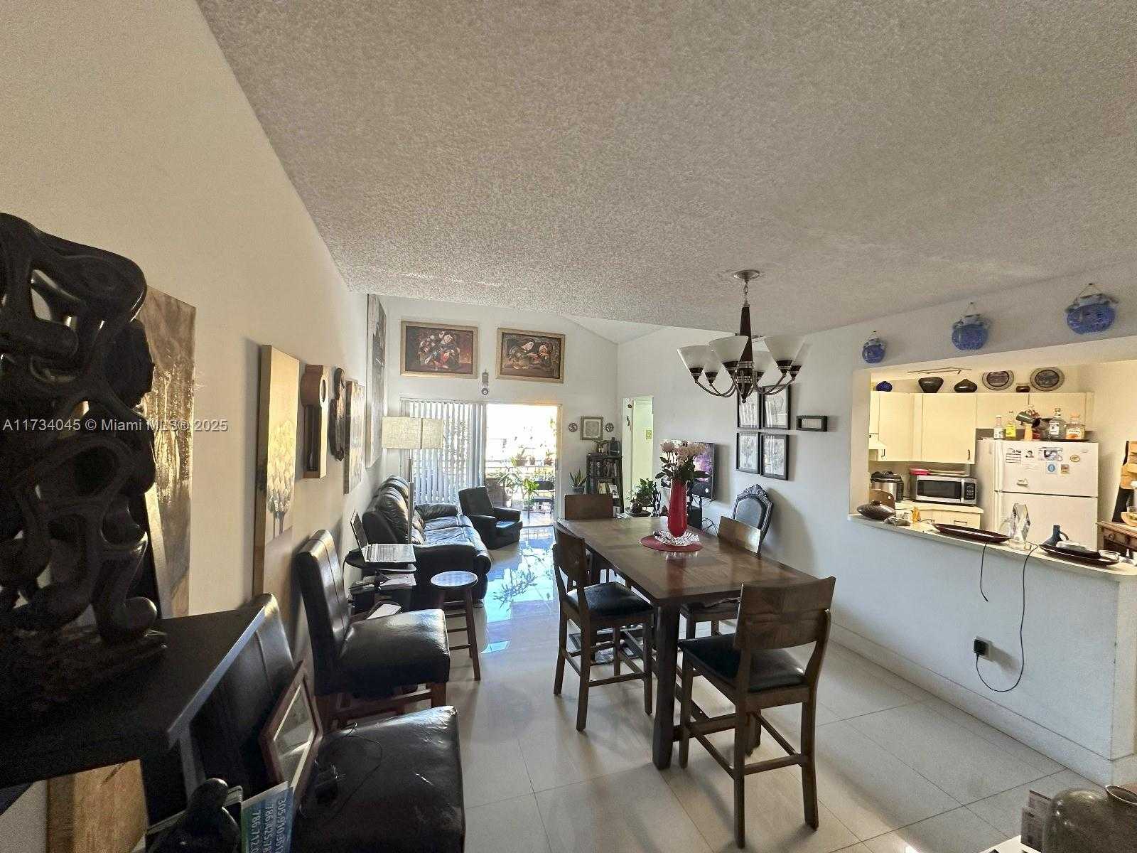 Small Image of 9715 FONTAINEBLEAU BLVD #E307, Miami Number 3