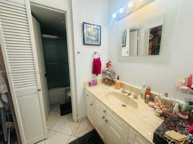 Small Image of 17878 NORTH BAY RD #307, Sunny Isles Beach Number 22