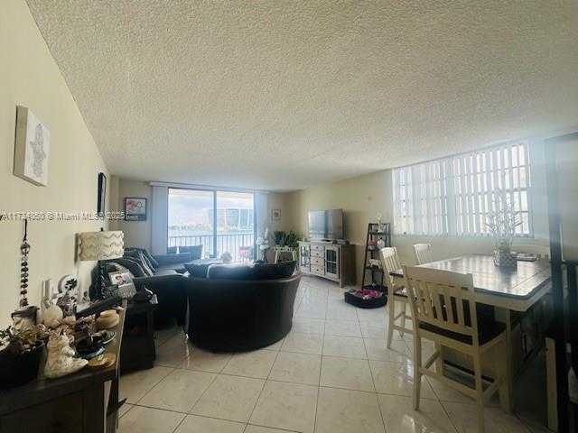 Small Image of 17878 NORTH BAY RD #307, Sunny Isles Beach Number 6