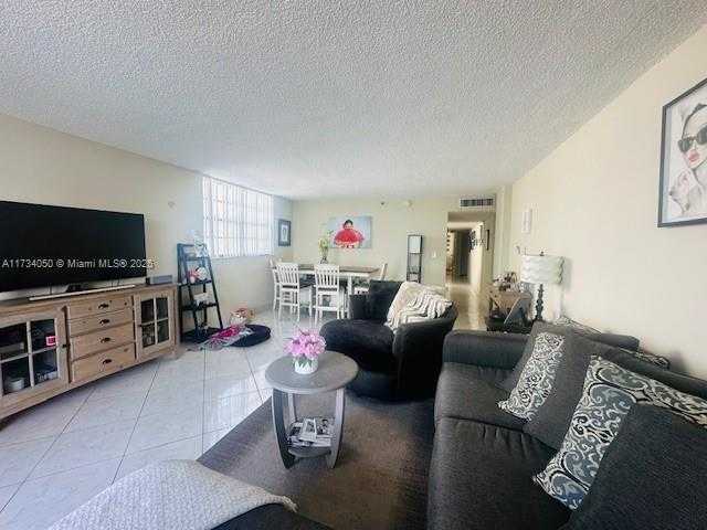 Small Image of 17878 NORTH BAY RD #307, Sunny Isles Beach Number 8