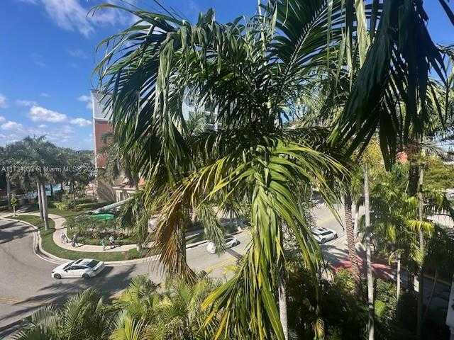 Small Image of Sunny Isles Beach Number 22