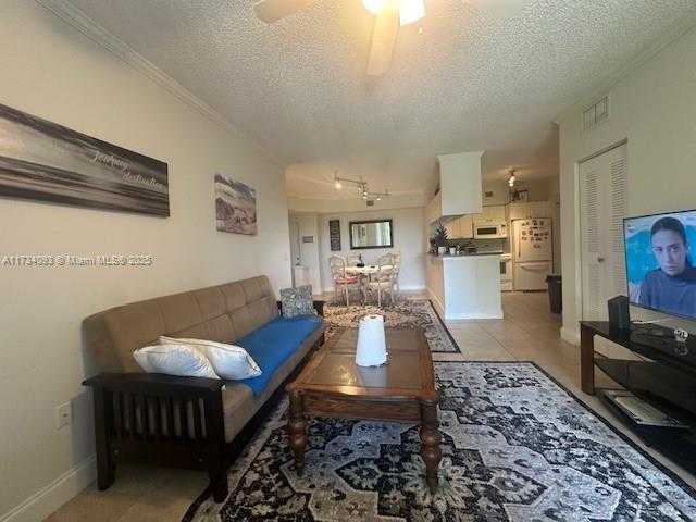 Small Image of Sunny Isles Beach Number 7