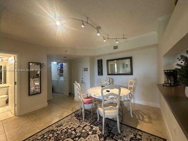 Small Image of Sunny Isles Beach Number 8