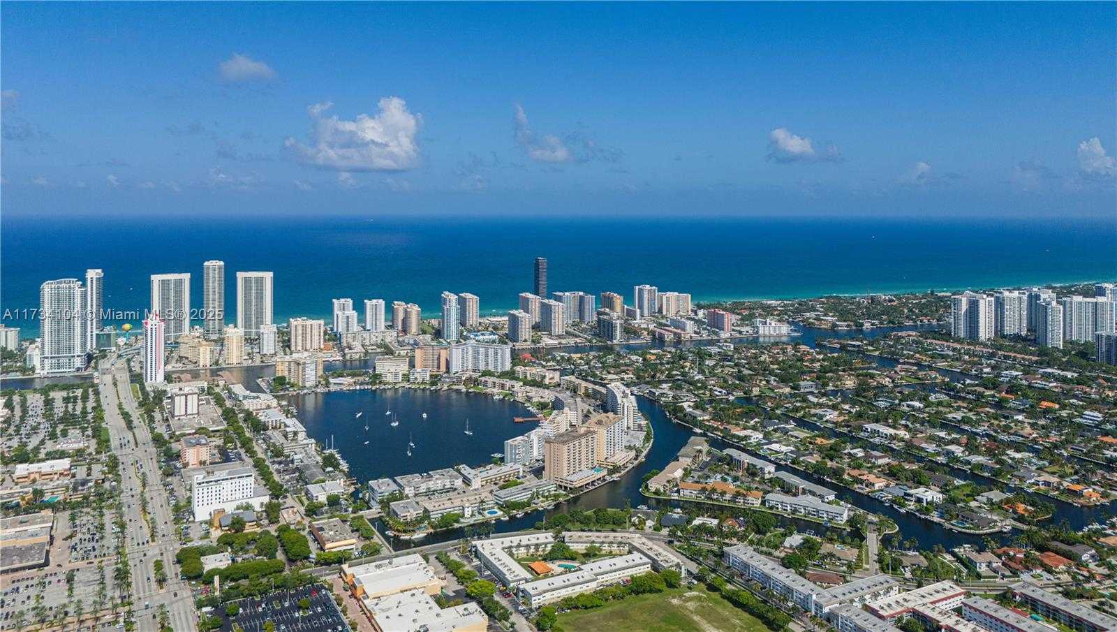 Small Image of 437 GOLDEN ISLES DR #8D, Hallandale Beach Number 53