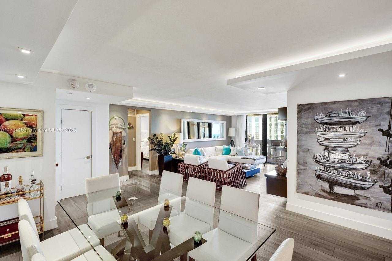 Small Image of 1121 Crandon Blvd, Key Biscayne, FL 33149, USA Number 11