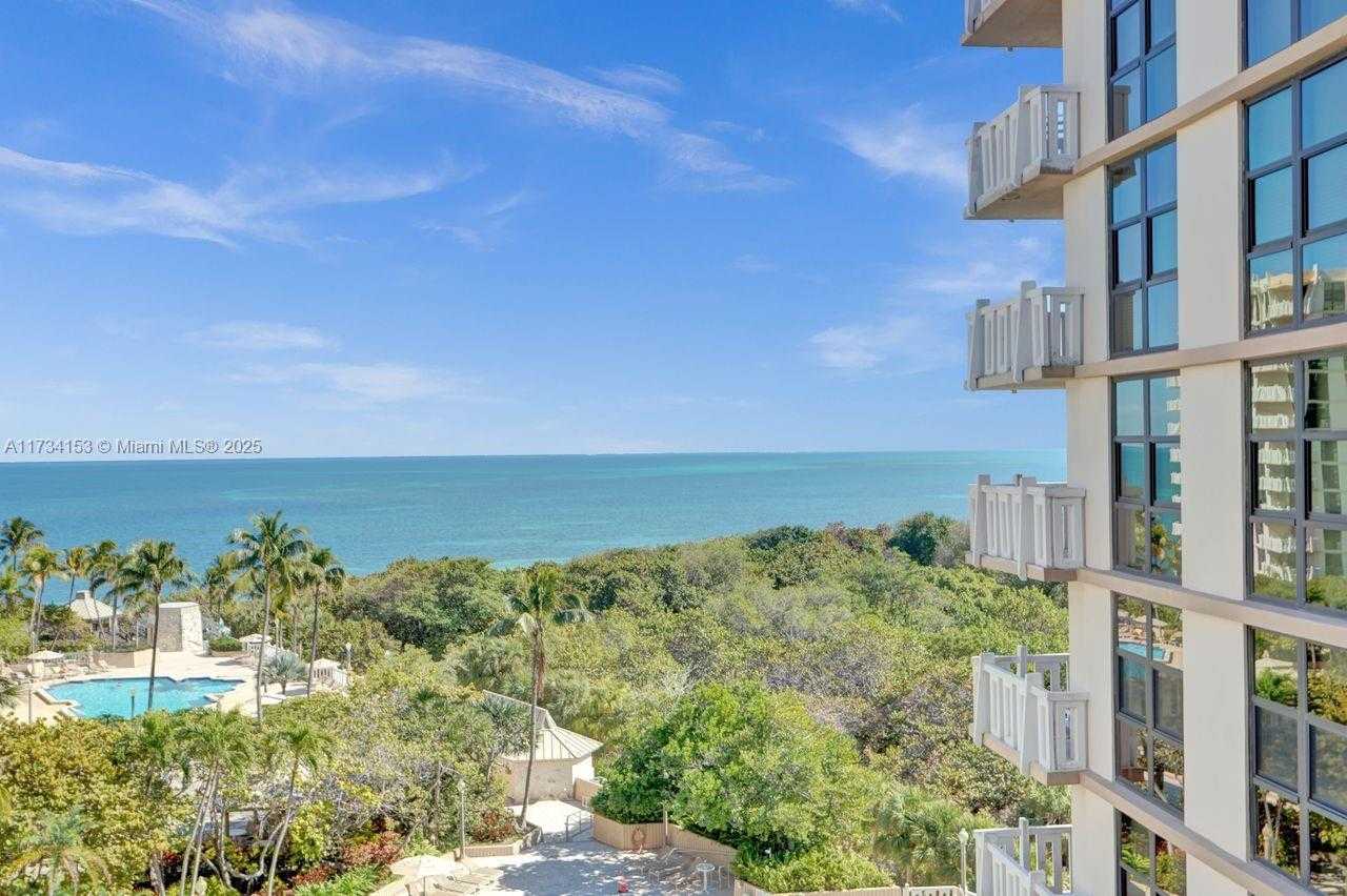 Small Image of 1121 Crandon Blvd, Key Biscayne, FL 33149, USA Number 33