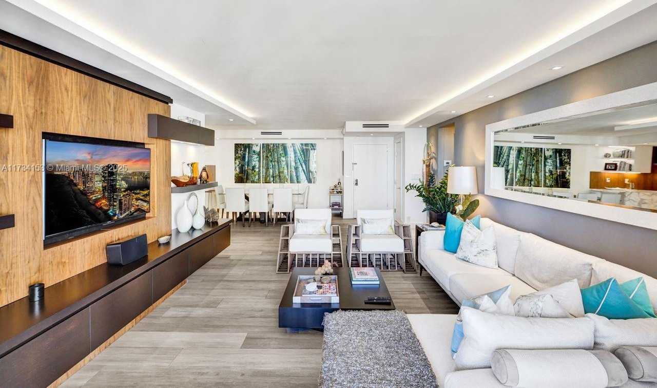 Small Image of 1121 Crandon Blvd, Key Biscayne, FL 33149, USA Number 9