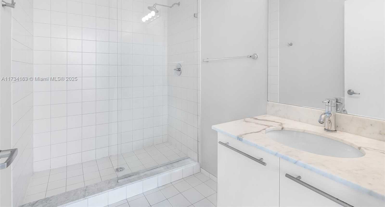 Small Image of 888 BISCAYNE BLVD #4810, Miami Number 17
