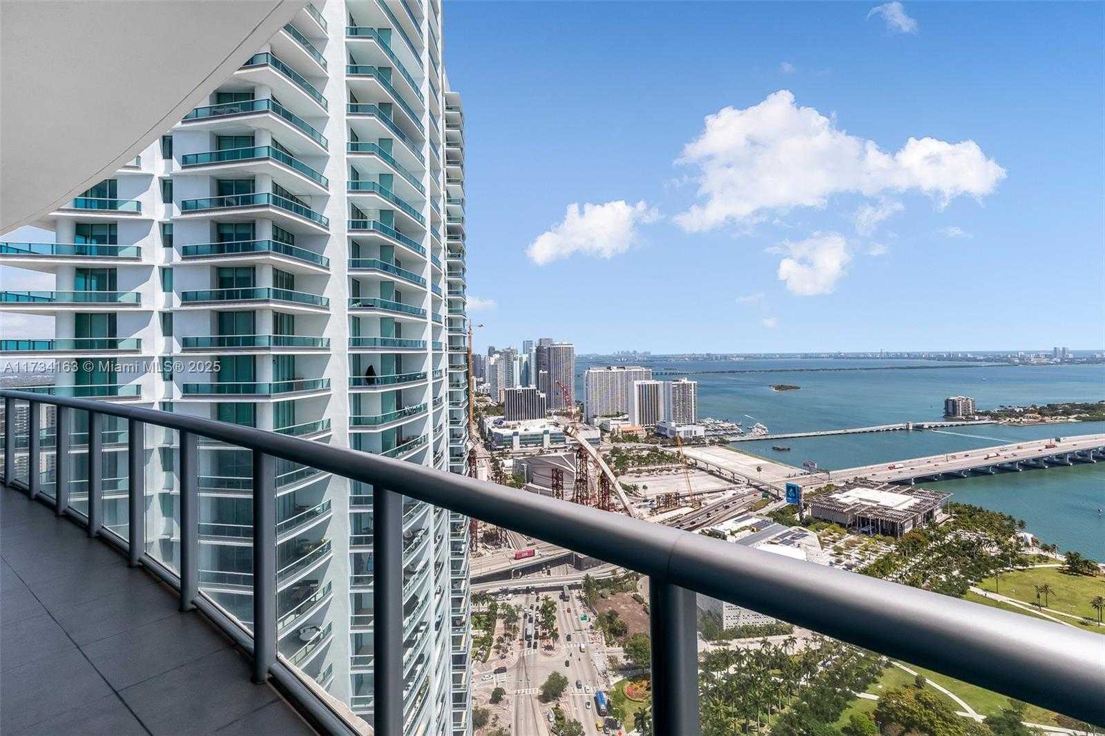 Small Image of 888 BISCAYNE BLVD #4810, Miami Number 3