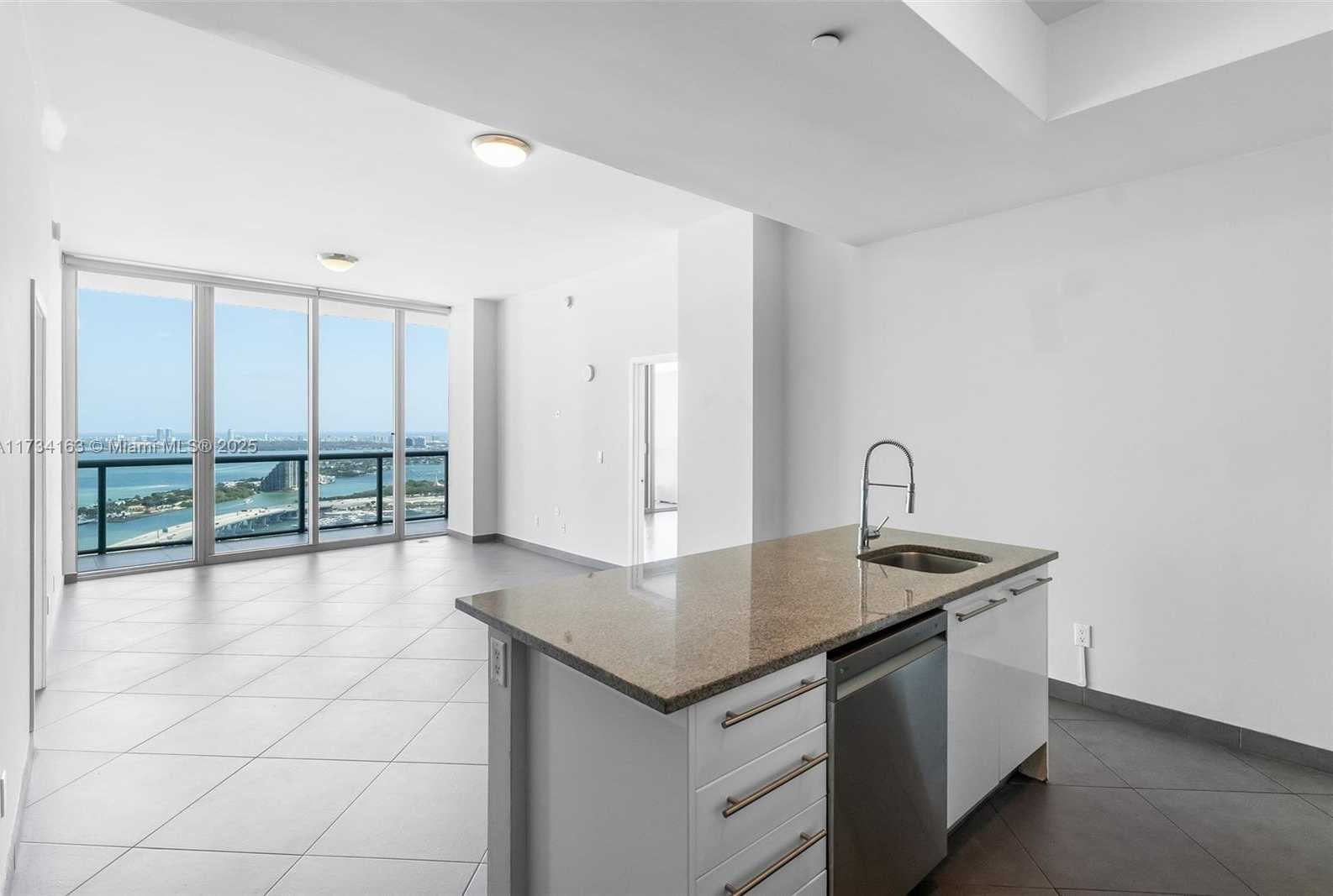 Small Image of 888 BISCAYNE BLVD #4810, Miami Number 5