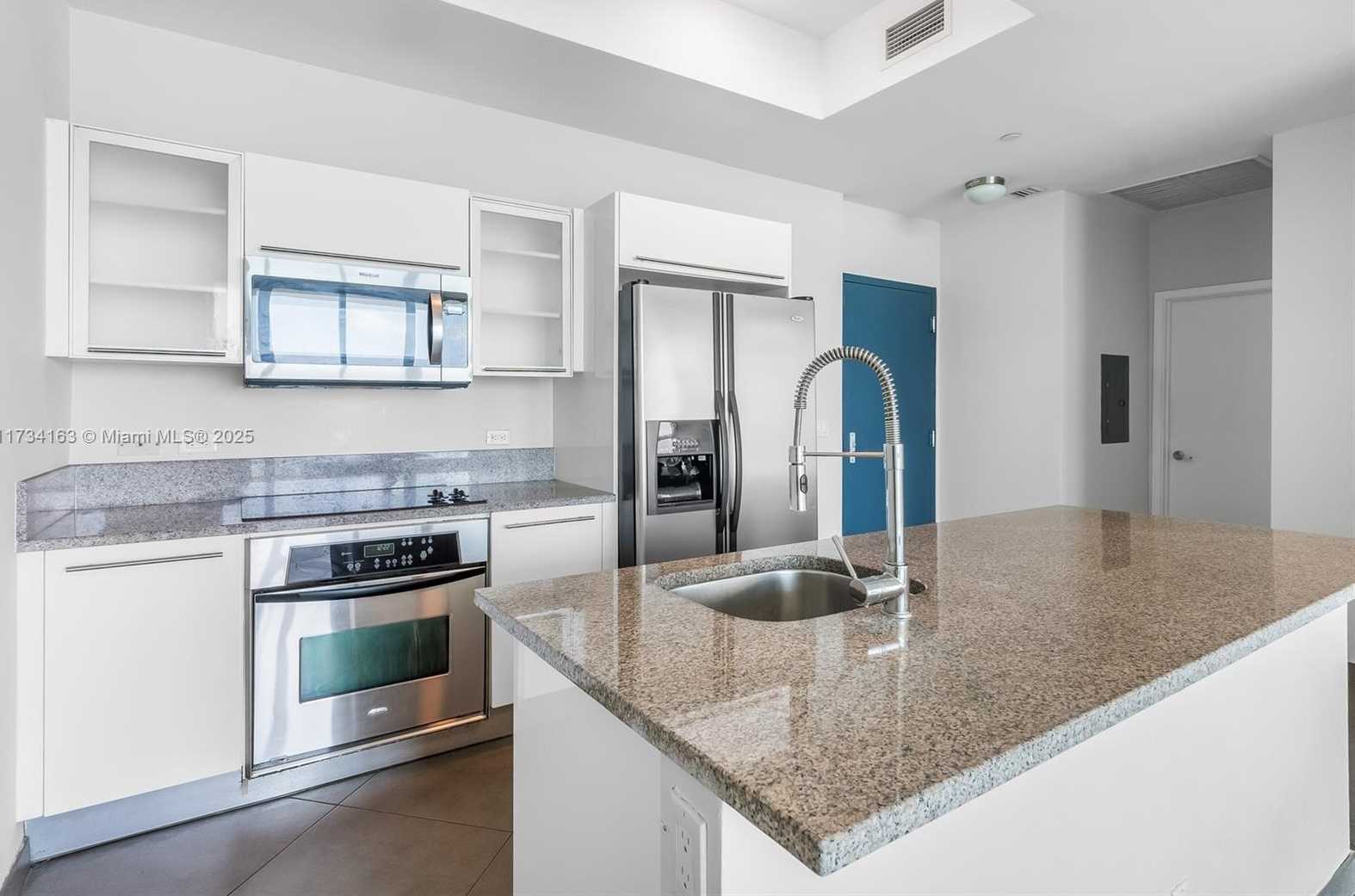 Small Image of 888 BISCAYNE BLVD #4810, Miami Number 6