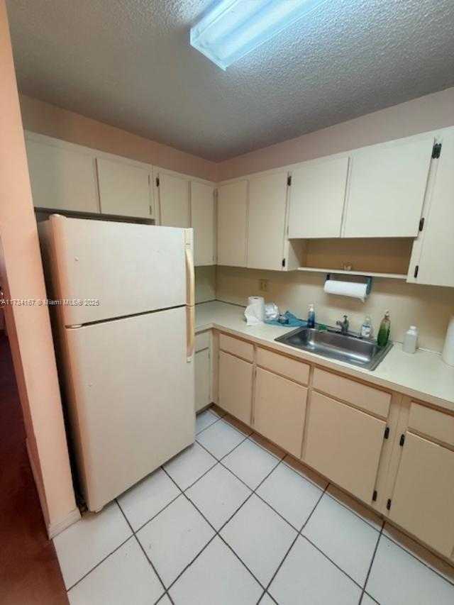 Small Image of 6420 SOUTH WEST 129TH PL #206, Miami Number 7