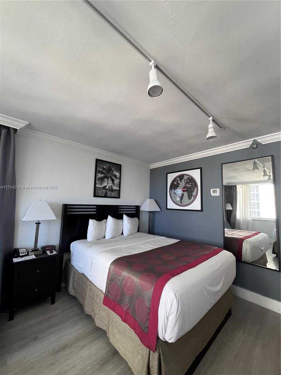 Small Image of 19201 COLLINS AVE #1126, Sunny Isles Beach Number 10