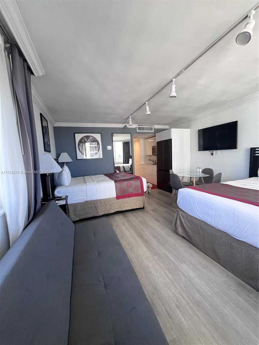 Small Image of 19201 COLLINS AVE #1126, Sunny Isles Beach Number 21
