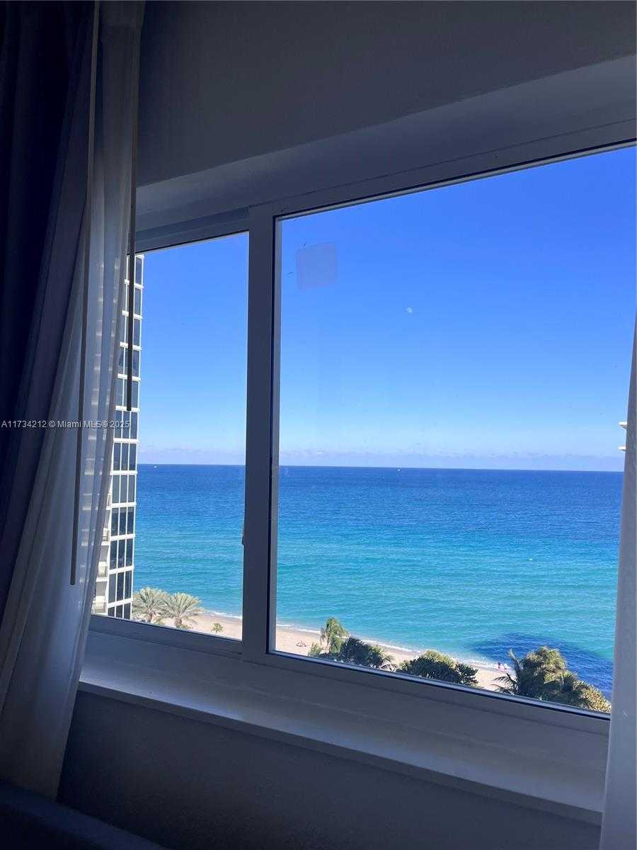 Small Image of 19201 COLLINS AVE #1126, Sunny Isles Beach Number 4