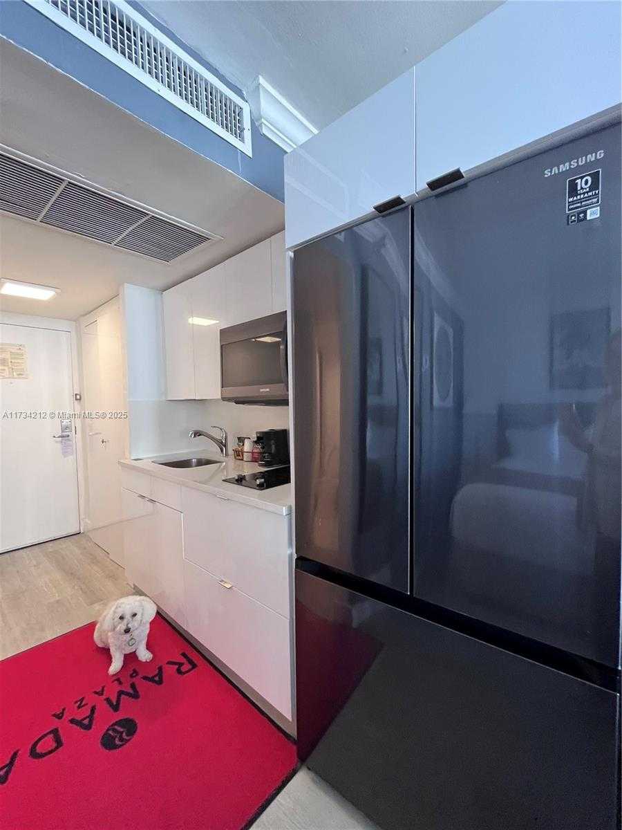 Small Image of 19201 COLLINS AVE #1126, Sunny Isles Beach Number 6