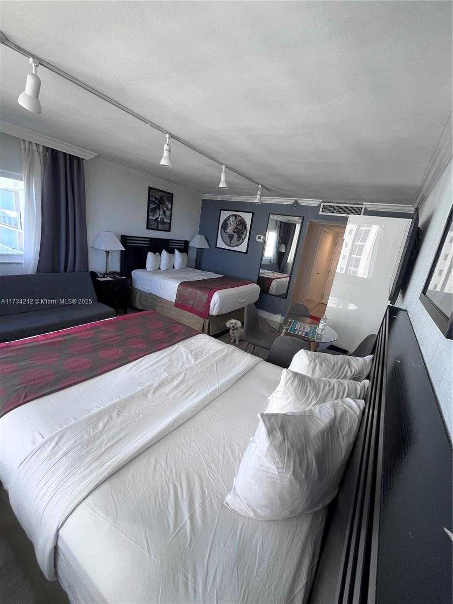 Small Image of 19201 COLLINS AVE #1126, Sunny Isles Beach Number 9