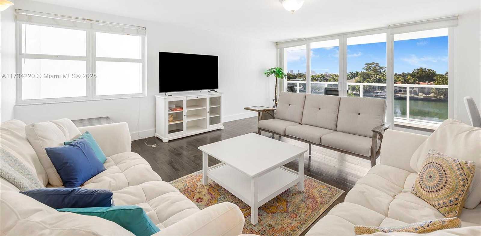 Small Image of 5750 COLLINS AVE #5B, Miami Beach Number 11