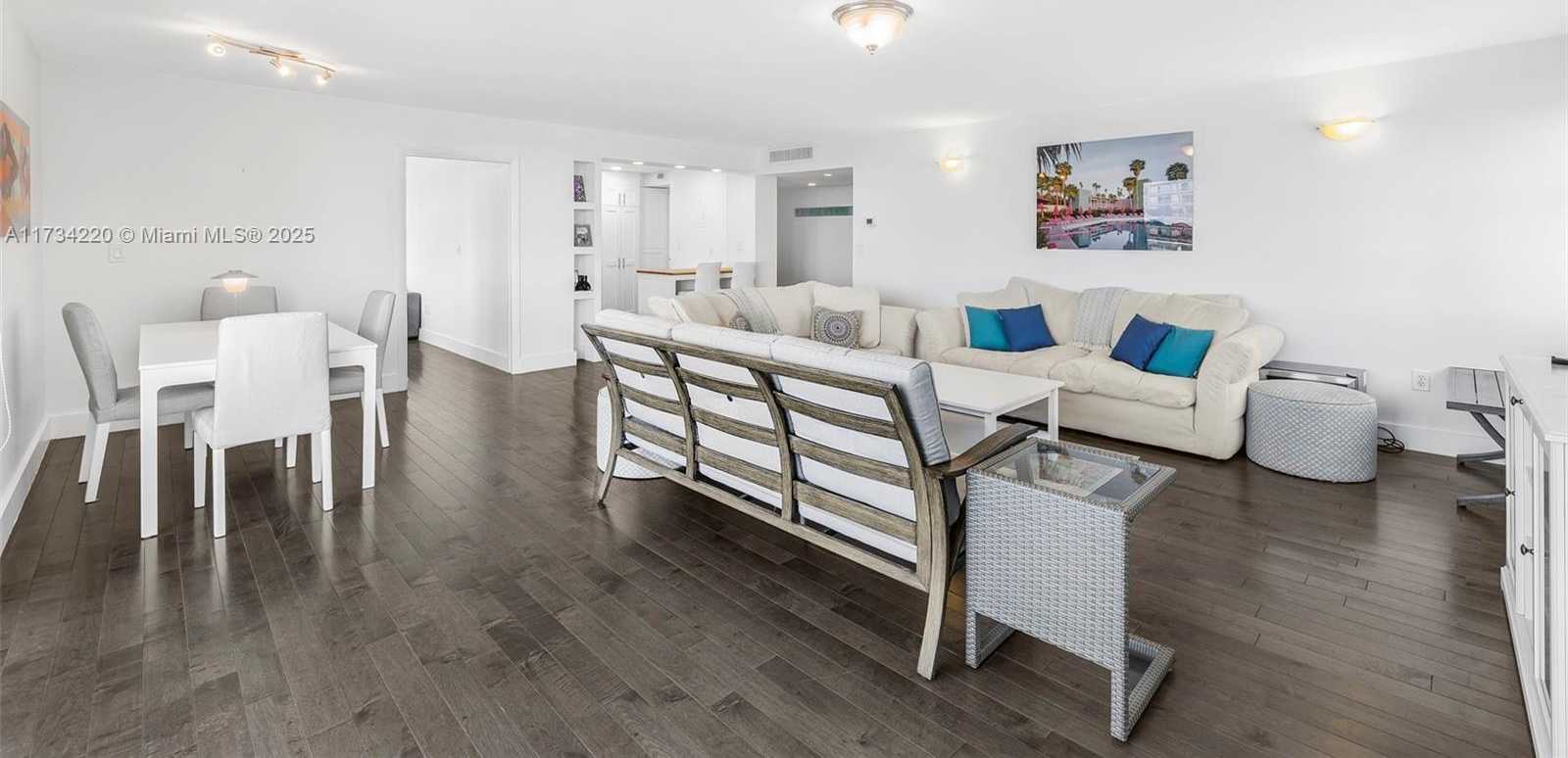 Small Image of 5750 COLLINS AVE #5B, Miami Beach Number 16