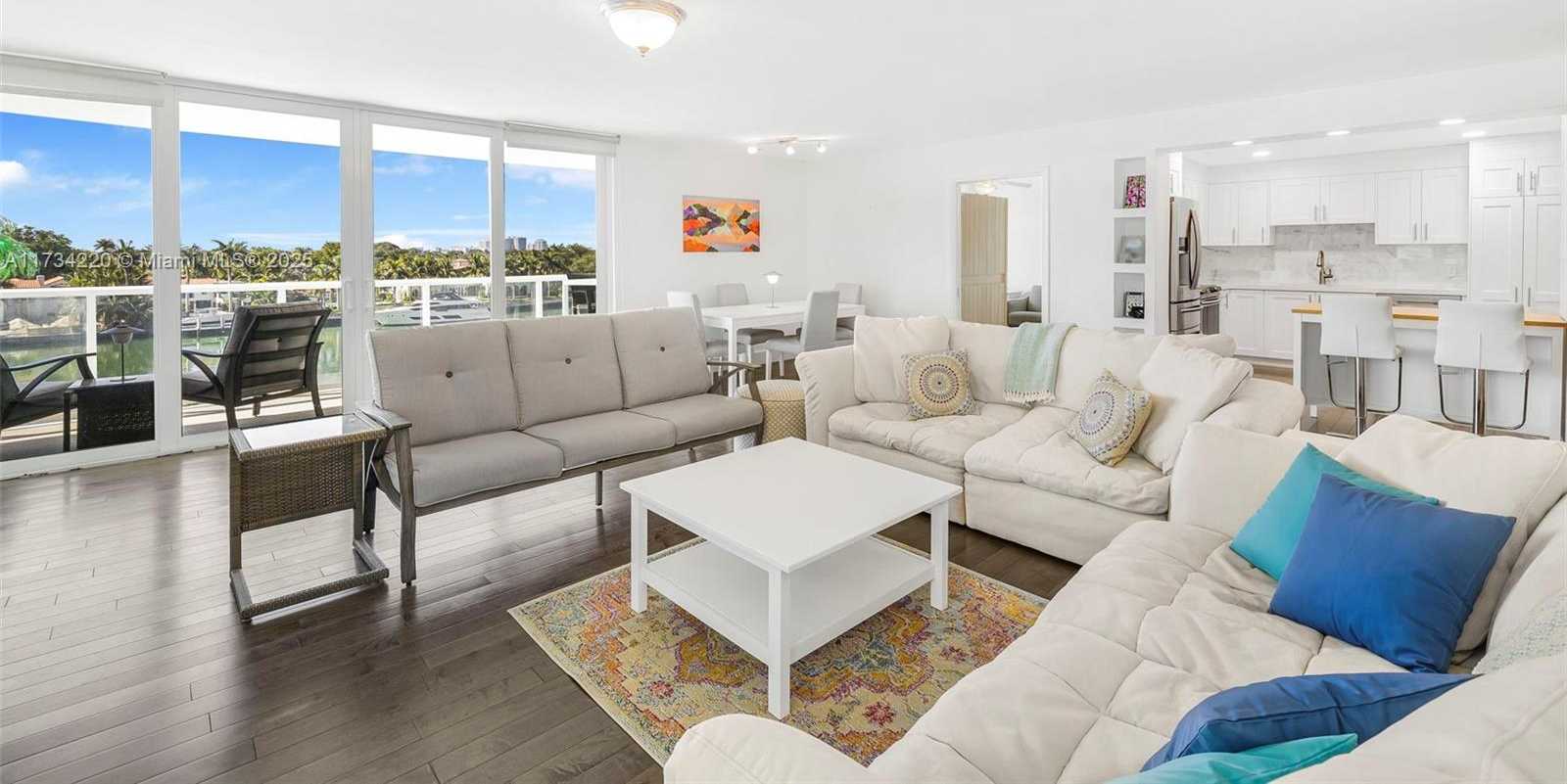 Small Image of 5750 COLLINS AVE #5B, Miami Beach Number 17
